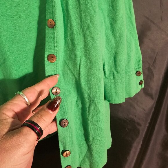 Gap lightweight button up cardigan. Size L - Picture 2 of 4